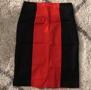 Stylish skirt with back flare detail